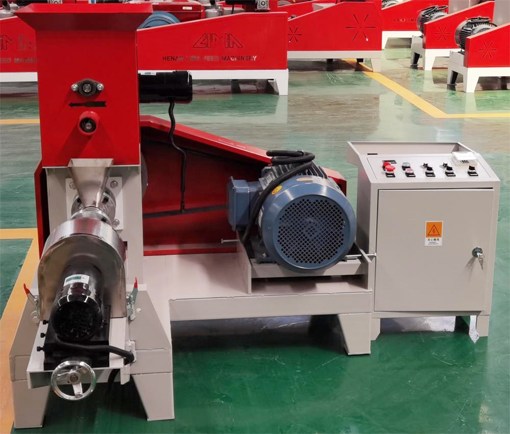 LM40 30-40kg/h Fish Feed Machine by Electric